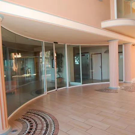 Superbe 3p En Bord De Avec Terrasse Et Garage A - Fr-1-196-248 * Menton